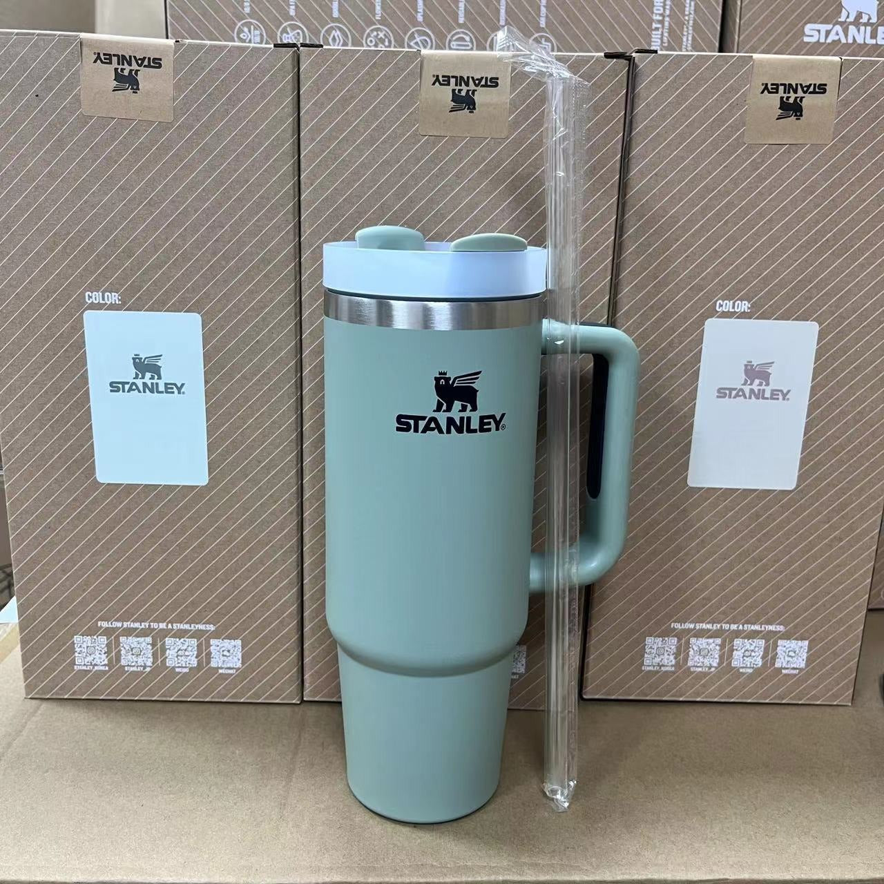 Stanlei Tumbler with Handle Straw Lid Stainless Steel 30oz